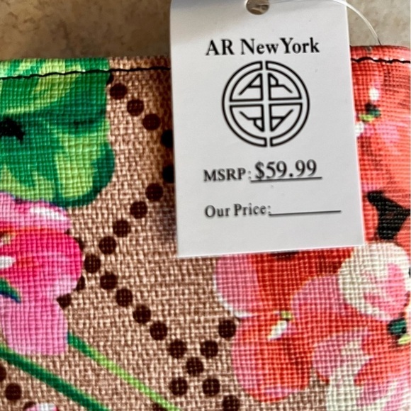 AR New York Painted Billfold Wallet Brand New w Tags Floral Compartments Gift - Picture 15 of 17